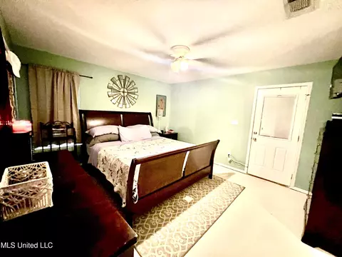 Bedroom - 19913 Old School Trl, Moss Point, MS 39562 photo 1 of 5