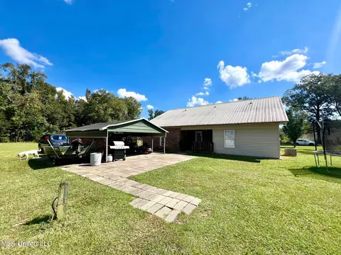 Exterior - 19913 Old School Trl, Moss Point, MS 39562 photo 4 of 5