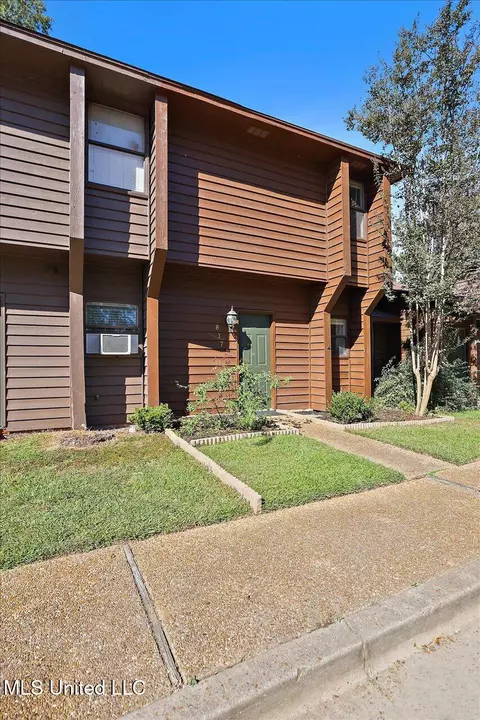 817 Planters Point Dr, Canton, MS 39046