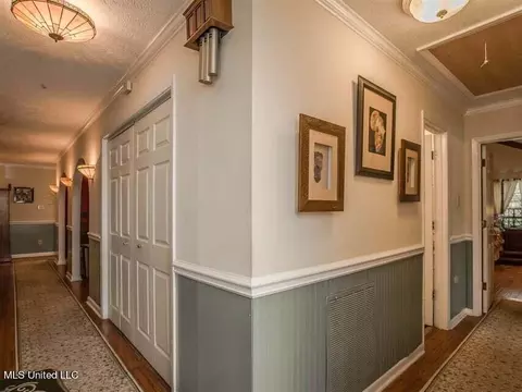 Entry Way - 1187 Coker Cir, Jackson, MS 39213 photo 3 of 4