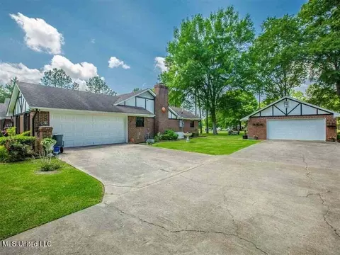 Exterior - 1187 Coker Cir, Jackson, MS 39213 photo 13 of 13