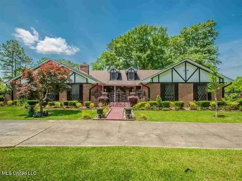 1187 Coker Cir, Jackson, MS 39213