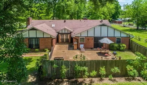 Exterior - 1187 Coker Cir, Jackson, MS 39213 photo 11 of 13