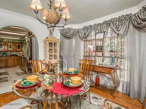 Dining - 1187 Coker Cir, Jackson, MS 39213 photo 1 of 2