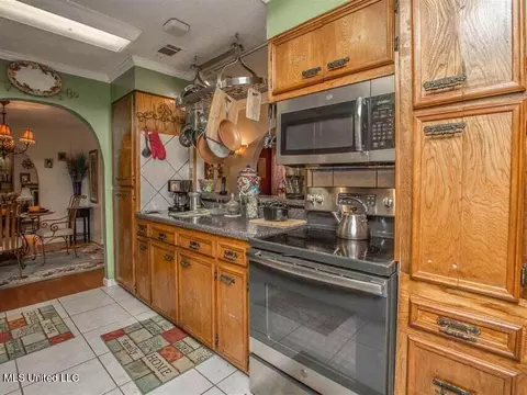 Kitchen - 1187 Coker Cir, Jackson, MS 39213 photo 1 of 3