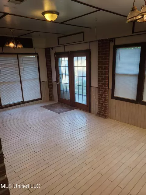 Other - 135 Bedford Ln, Jackson, MS 39206 photo 3 of 6