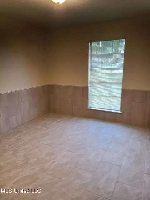 Other - 135 Bedford Ln, Jackson, MS 39206 photo 1 of 6
