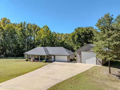 Exterior - 1062 David Road Rd, Coldwater, MS 38618 photo 4 of 10