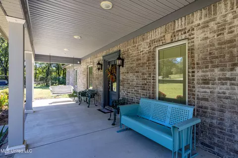 Exterior - 1062 David Road Rd, Coldwater, MS 38618 photo 2 of 10