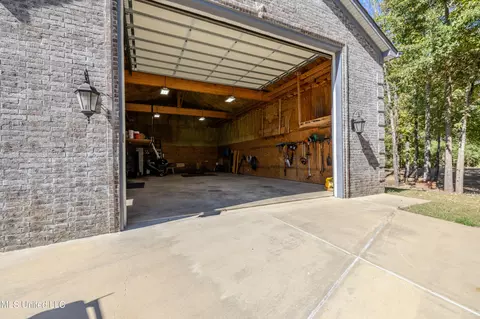 Other - 1062 David Road Rd, Coldwater, MS 38618 photo 4 of 11