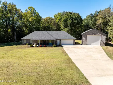 Exterior - 1062 David Road Rd, Coldwater, MS 38618 photo 5 of 10