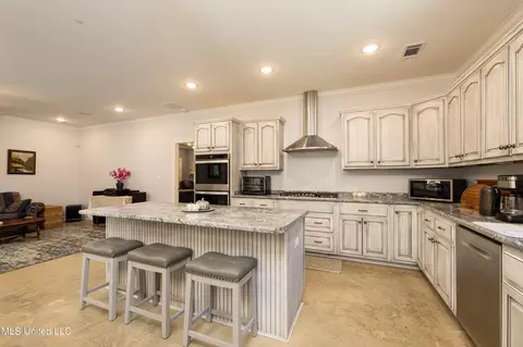Kitchen - 1062 David Road Rd, Coldwater, MS 38618 photo 2 of 4