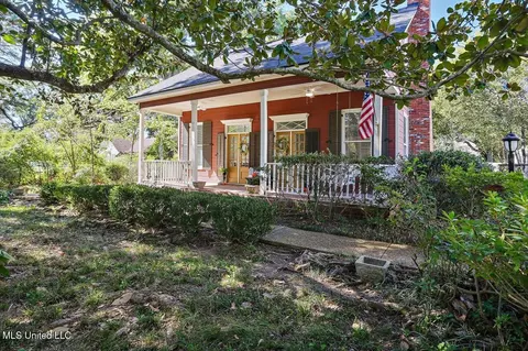 139 N Maple St, Ridgeland, MS 39157