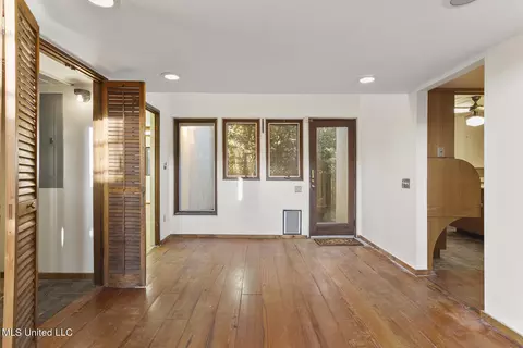 Living - 1402 Hazel St, Jackson, MS 39202 photo 4 of 6