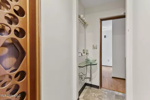 Entry Way - 1402 Hazel St, Jackson, MS 39202 photo 2 of 2
