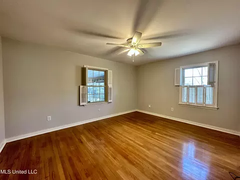 Bedroom - 338 Rollingwood Dr, Jackson, MS 39211 photo 6 of 8
