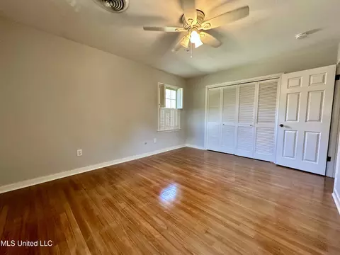 Bedroom - 338 Rollingwood Dr, Jackson, MS 39211 photo 4 of 8