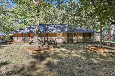 406 Bay Park Dr, Brandon, MS 39047