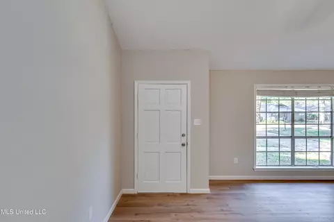 Entry Way - 205 Trace Harbor Rd, Madison, MS 39110 photo 1 of 2
