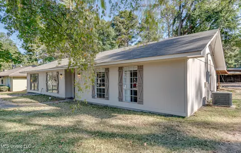 Exterior - 205 Trace Harbor Rd, Madison, MS 39110 photo 4 of 13