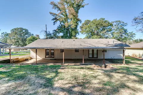 Exterior - 205 Trace Harbor Rd, Madison, MS 39110 photo 12 of 13