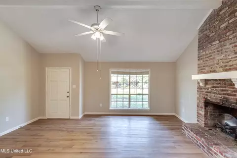 Living - 205 Trace Harbor Rd, Madison, MS 39110 photo 6 of 11