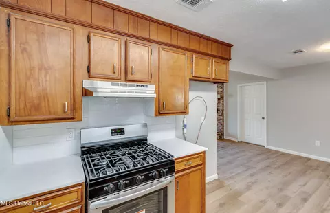 Kitchen - 205 Trace Harbor Rd, Madison, MS 39110 photo 4 of 6