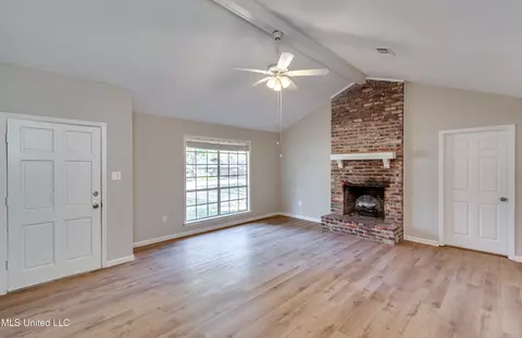 Living - 205 Trace Harbor Rd, Madison, MS 39110 photo 1 of 11