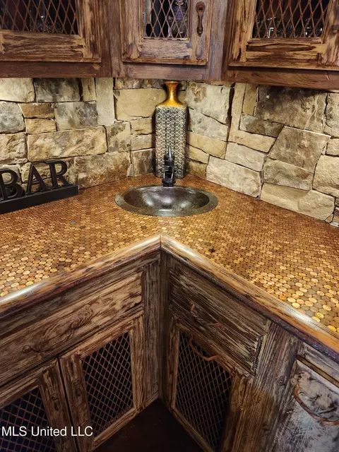 Kitchen - 425 Buck Cv, Hernando, MS 38632 photo 16 of 17