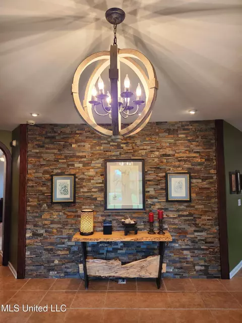 Entry Way - 425 Buck Cv, Hernando, MS 38632 photo 7 of 15