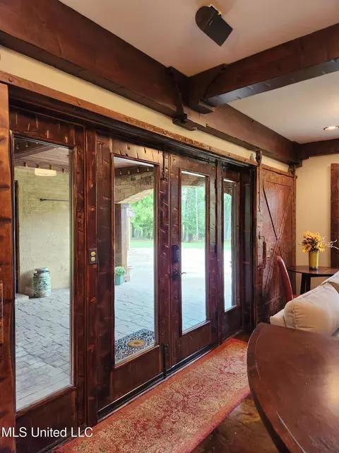 Entry Way - 425 Buck Cv, Hernando, MS 38632 photo 5 of 15