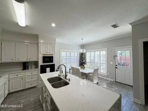 Kitchen - 218 Baytowne, Madison, MS 39110 photo 1 of 4