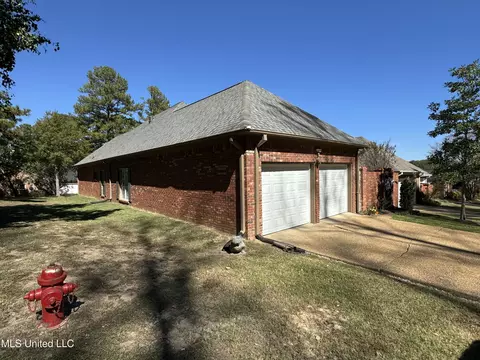 Exterior - 218 Baytowne, Madison, MS 39110 photo 4 of 5