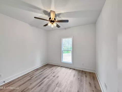 Bedroom - 108 W Sunset Dr, Brandon, MS 39042 photo 3 of 4