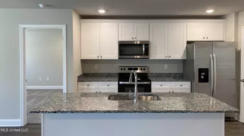 Kitchen - 114 Kings Crossing Dr, Lucedale, MS 39452 photo 1 of 4