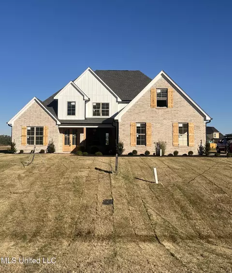 1770 Baisley Dr, Nesbit, MS 38651