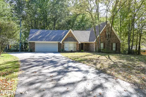 9335 Quail Rd, Olive Branch, MS 38654