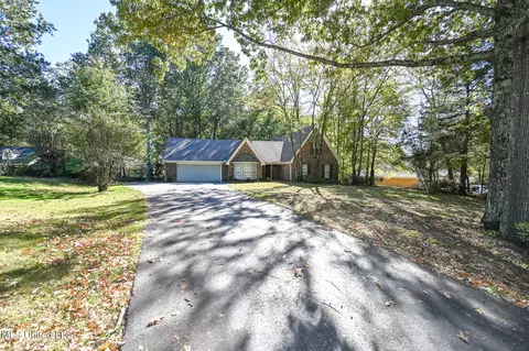 9335 Quail Rd, Olive Branch, MS 38654 photo 2
