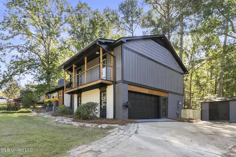 Exterior - 441 Arundel Dr, Brandon, MS 39047 photo 3 of 6