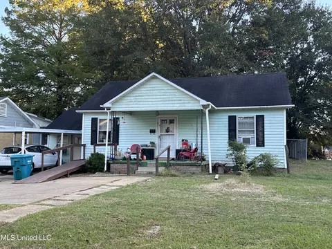 91 Thomas St, Grenada, MS 38901