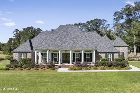 14642 N Swan Rd, Gulfport, MS 39503