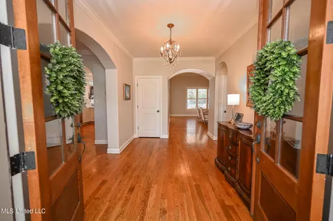 Entry Way - 4786 Delbridge E Ct, Olive Branch, MS 38654 photo 1 of 3