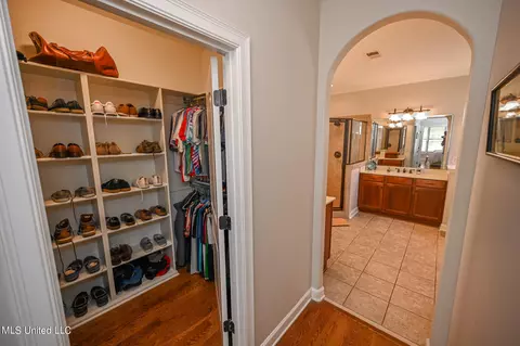Other - 4786 Delbridge E Ct, Olive Branch, MS 38654 photo 9 of 17