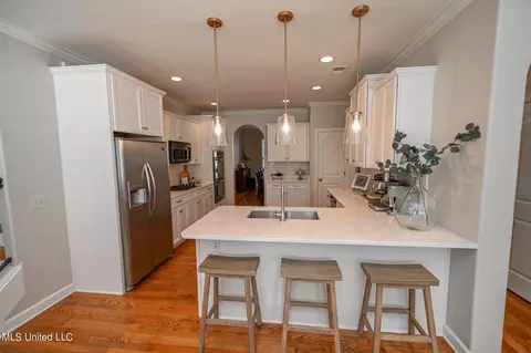 Kitchen - 4786 Delbridge E Ct, Olive Branch, MS 38654 photo 6 of 7