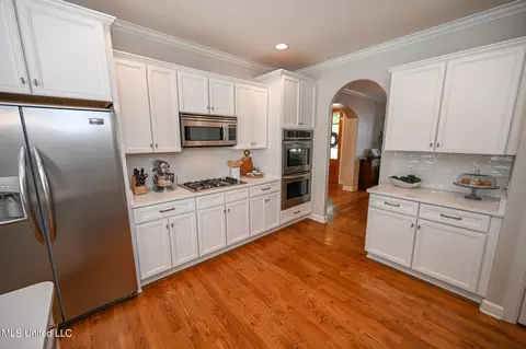 Kitchen - 4786 Delbridge E Ct, Olive Branch, MS 38654 photo 7 of 7