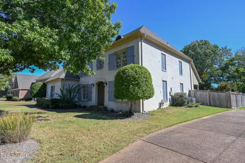 Exterior - 4786 Delbridge E Ct, Olive Branch, MS 38654 photo 5 of 13