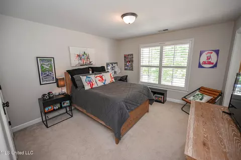 Bedroom - 4786 Delbridge E Ct, Olive Branch, MS 38654 photo 5 of 6