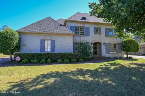 Exterior - 4786 Delbridge E Ct, Olive Branch, MS 38654 photo 3 of 13