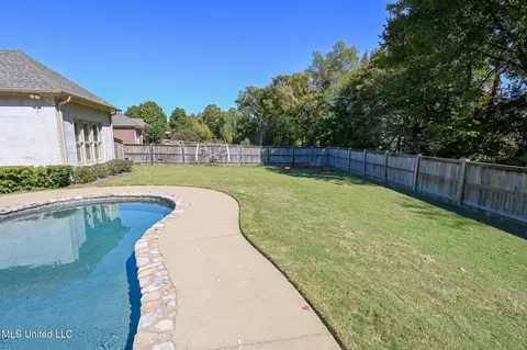 Exterior - 4786 Delbridge E Ct, Olive Branch, MS 38654 photo 9 of 13