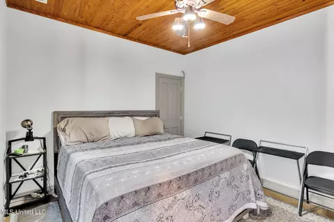 Bedroom - 20000 Esther Rd, Saucier, MS 39574 photo 4 of 4
